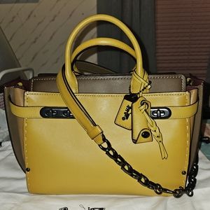 Coach Double Swagger